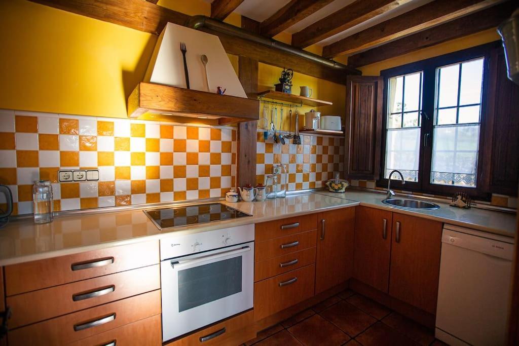Casa Independiente Con Chimena, Jardin Y Barbacoa Santander Ngoại thất bức ảnh